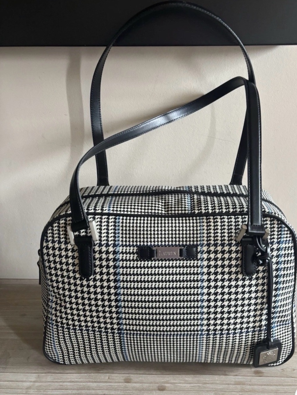 Lauren Ralph Lauren Black & White Houndstooth Shoulder Tote - Picture 5 of 6